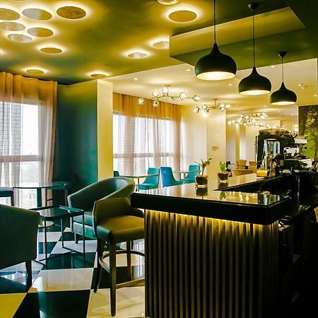 Royal Residences By Design Union Aliayabiagba ภายนอก รูปภาพ